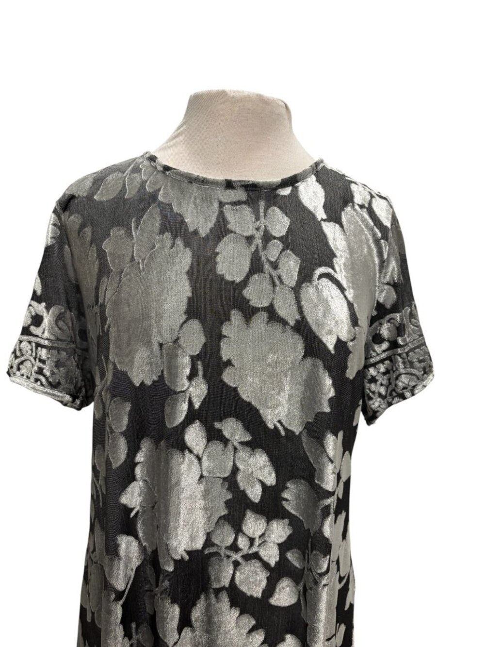 Vintage CW Rose Woman Silver Floral Metallic Maxi Dress Boho Art to Wear XL - Picture 3 of 9